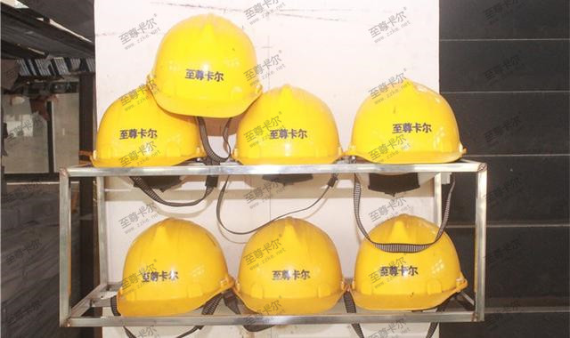 至尊卡爾教你如何選擇汽車棚技巧，安裝汽車棚前必看！