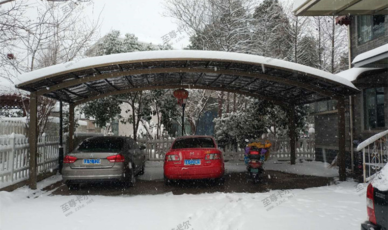 大家注意！冬天到了，還沒安裝停車棚的業(yè)主抓緊啊